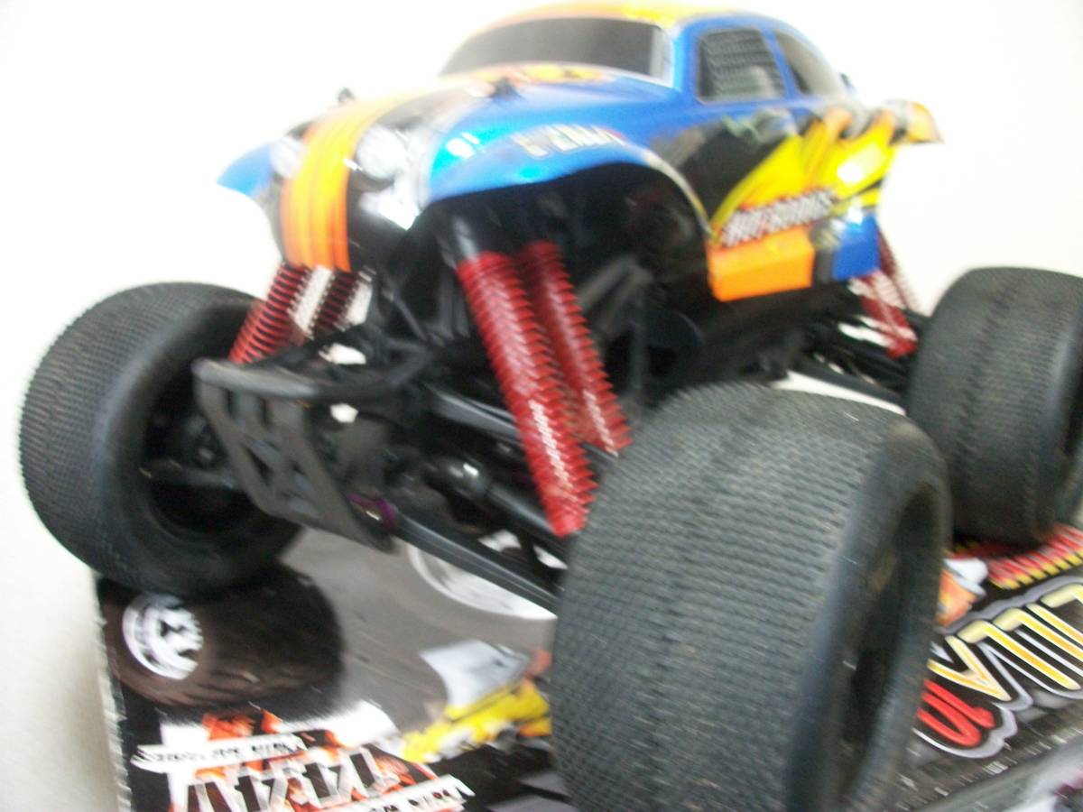 ☆【激安目玉商品】HPI　Eジーラ　10　プロポ無　メカ付き（動作未確認）ボディ２枚　状態良　部品取　詳細不明　現状優先　ジャンク扱！_画像2