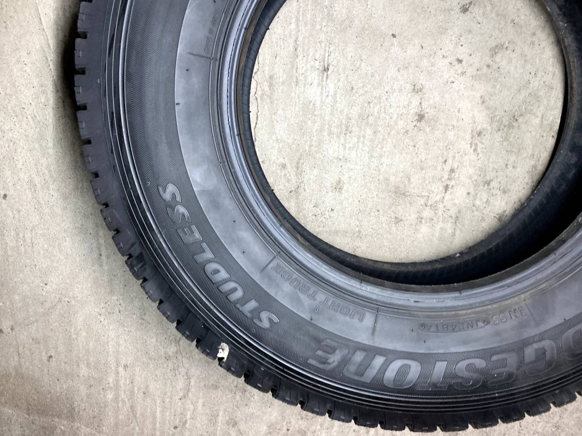 ハイエース 195/80R15 105/107 ブリヂストン スタッドレスタイヤ 15インチ キャラバン 14年製？ 195/80ｒ15 ｂｓ 4本セット バンタイヤ_画像9