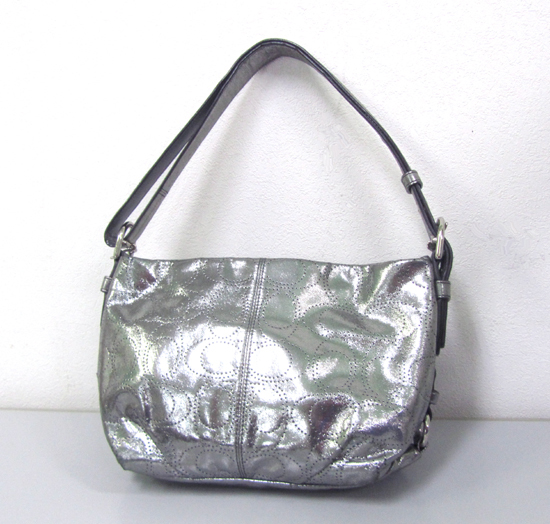  genuine article Coach signature punching F17104 shoulder bag silver / silver series COACH Sapporo city 