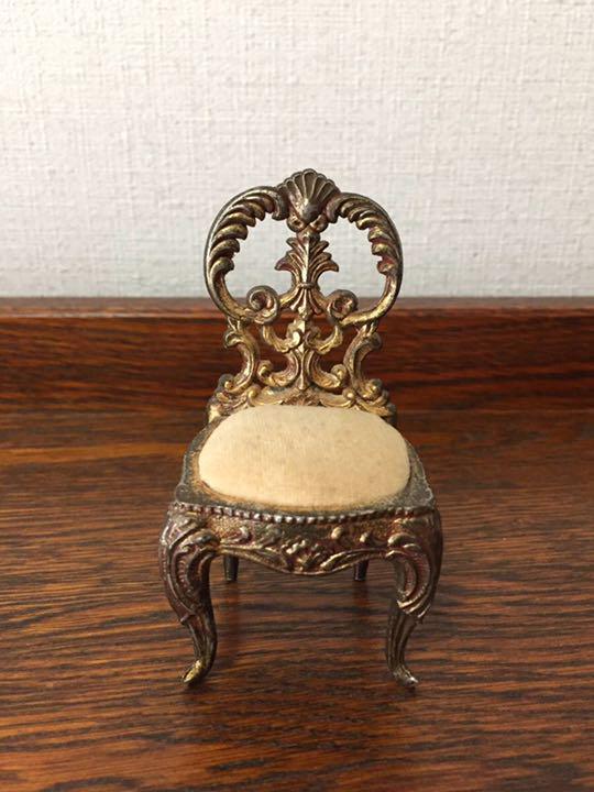  antique * small chair type pincushion pincushion needle .. display interior 