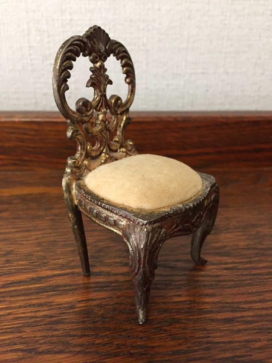  antique * small chair type pincushion pincushion needle .. display interior 