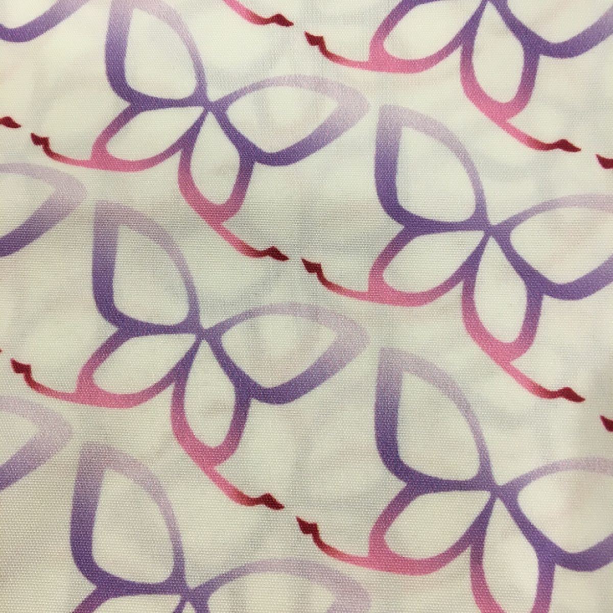 生地　鬼滅の刃　胡蝶しのぶ柄　紫ピンク　横巾74cm×縦巾1m