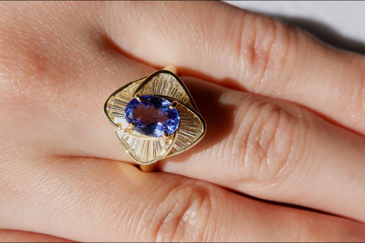 今年人気のブランド品や ダイヤモンド 1.36ct タンザナイト K18 0.80ct