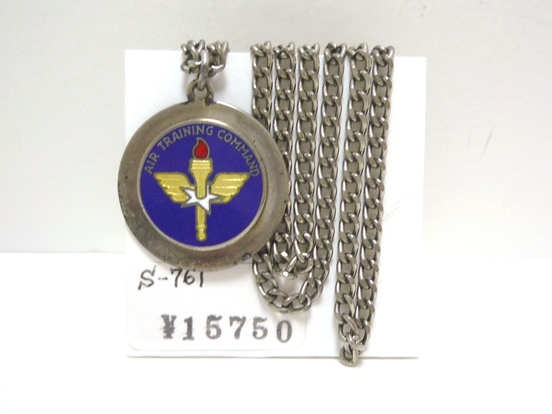 AIR TRANING COMMAND necklace aviation training America Air Force silver Vintage accessory 