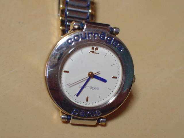  rare article design Courreges for women wristwatch white thin type 