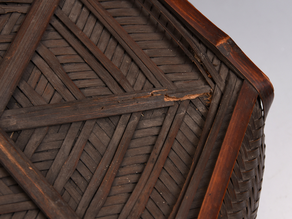 時代 竹編 底六角炭斗 炭取 炭点前 風炉 炭篭 炭道具 茶道具 木工芸 竹工芸 径２３cm　　b9610s_ダメージが見られます。