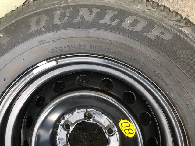  неиспользованный товар   FJ CRUISER GENUINE SPARE TYRE FJ CRUISER  оригинальный  запасное колесо   Сталь  диск   7.5J +15 6H139.7 265/70R17 DUNLOP Dunlop  1шт.  