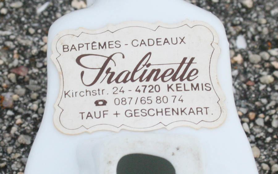 珍品 ベスパ風? 陶器の置物 ベルギー製? VESPA kelmis belgien _kelmis(ベルギーなの?)の表記が有ります。