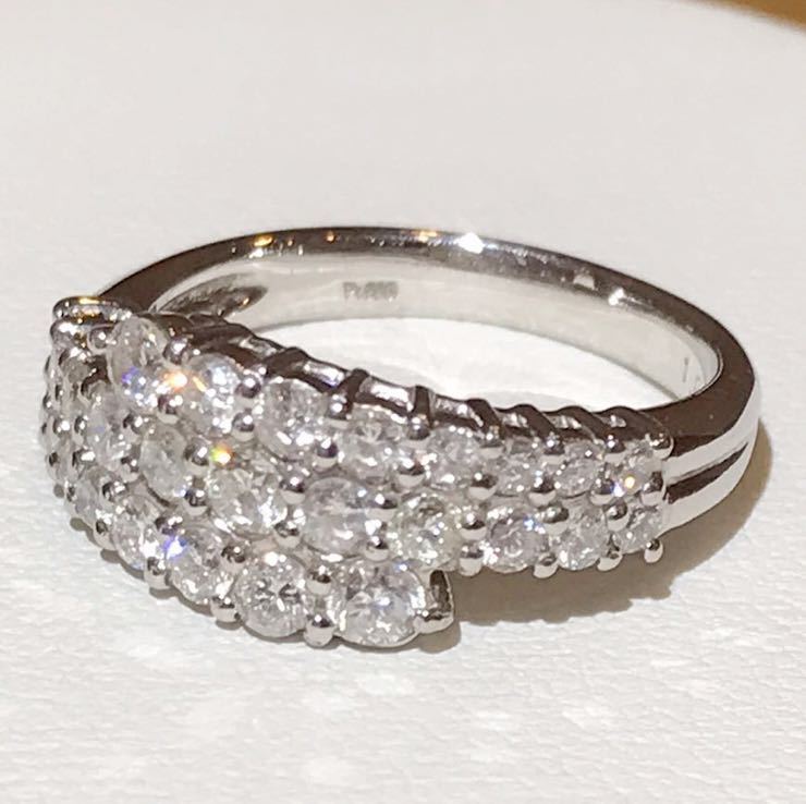 売れ筋新商品 Pt900 ダイヤ1.00ct デザインプラチナリング 指輪