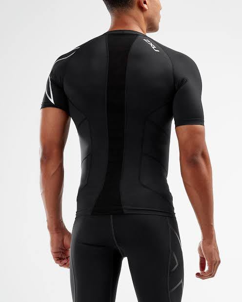 新品☆ ツー・タイムズ・ユー（2XU） コンプレッション ショートスリーブトップ MA2307A-BLK/SIL_画像2