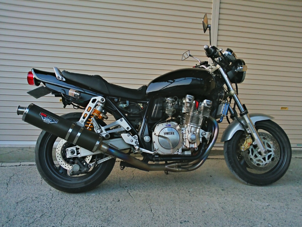 182　XJR1300用　ZIIタイプタンクカバー_画像5