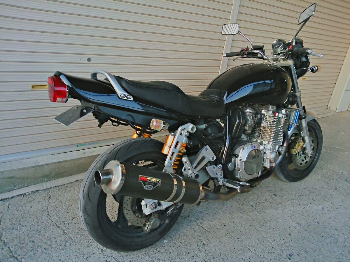 182　XJR1300用　ZIIタイプタンクカバー_画像3