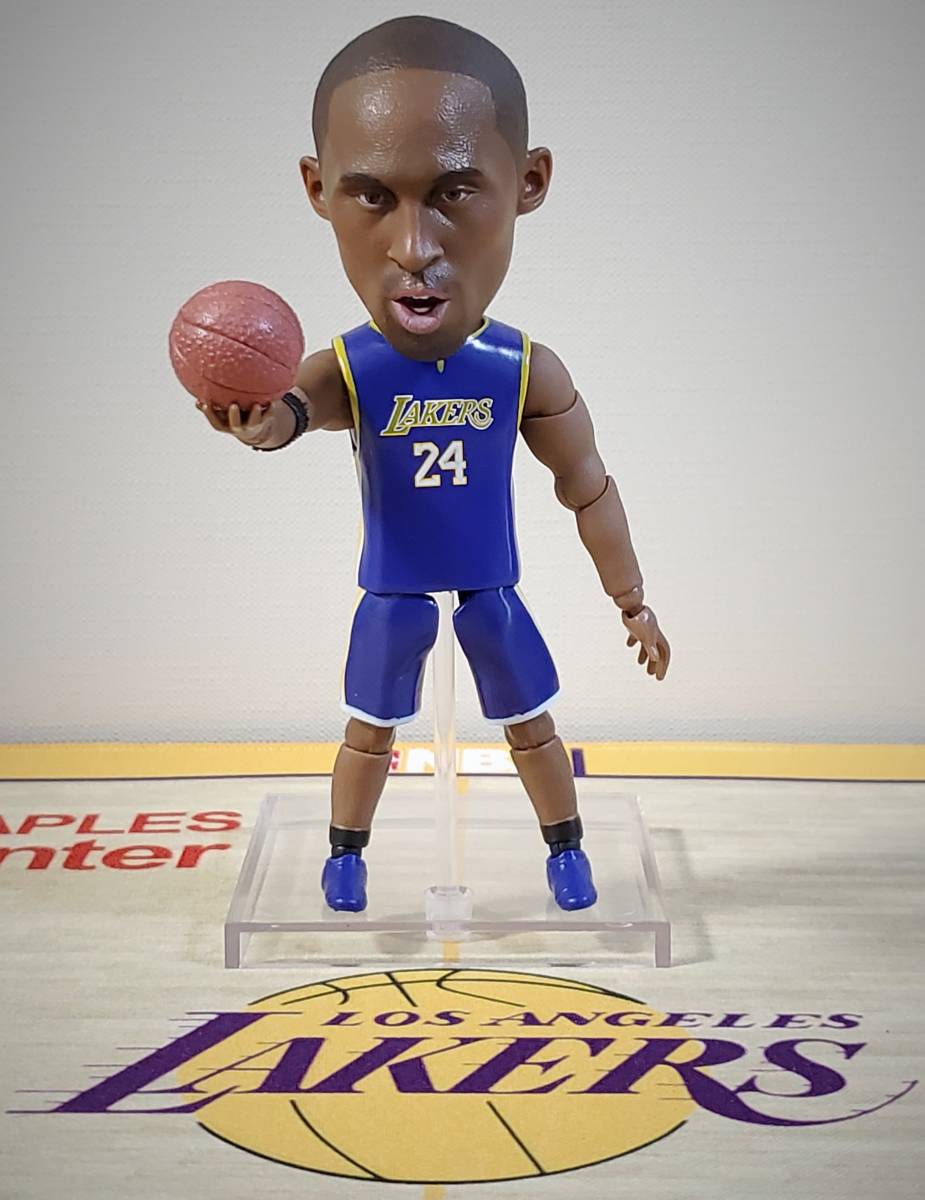 Auction Id K Nba バスケ バスケット 選手 コレクション コービー ブライアント フィギュア 紫 ジョーダン ステッカー おまけ付き Kaiguys Yahoo Auctions Japan English Proxy Bidding Service