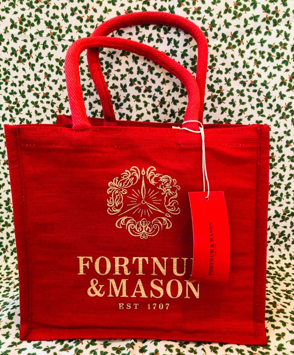 使い古したら本店で交換ok・スモール・プラスチックフリーに変更の「 Red & Gold Christmas Bag for Life 」フォートナム&メイソン_2020年から裏にはビニールコートなし