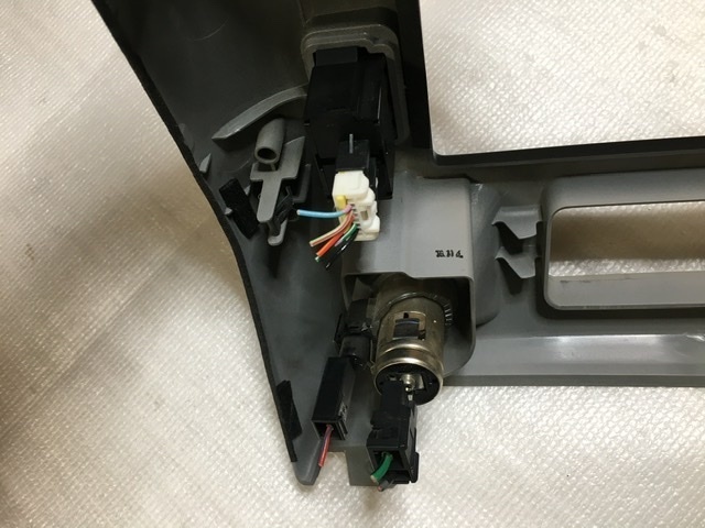  audio panel Bassara JU30 Nissan original center frame A/T switch SW socket 