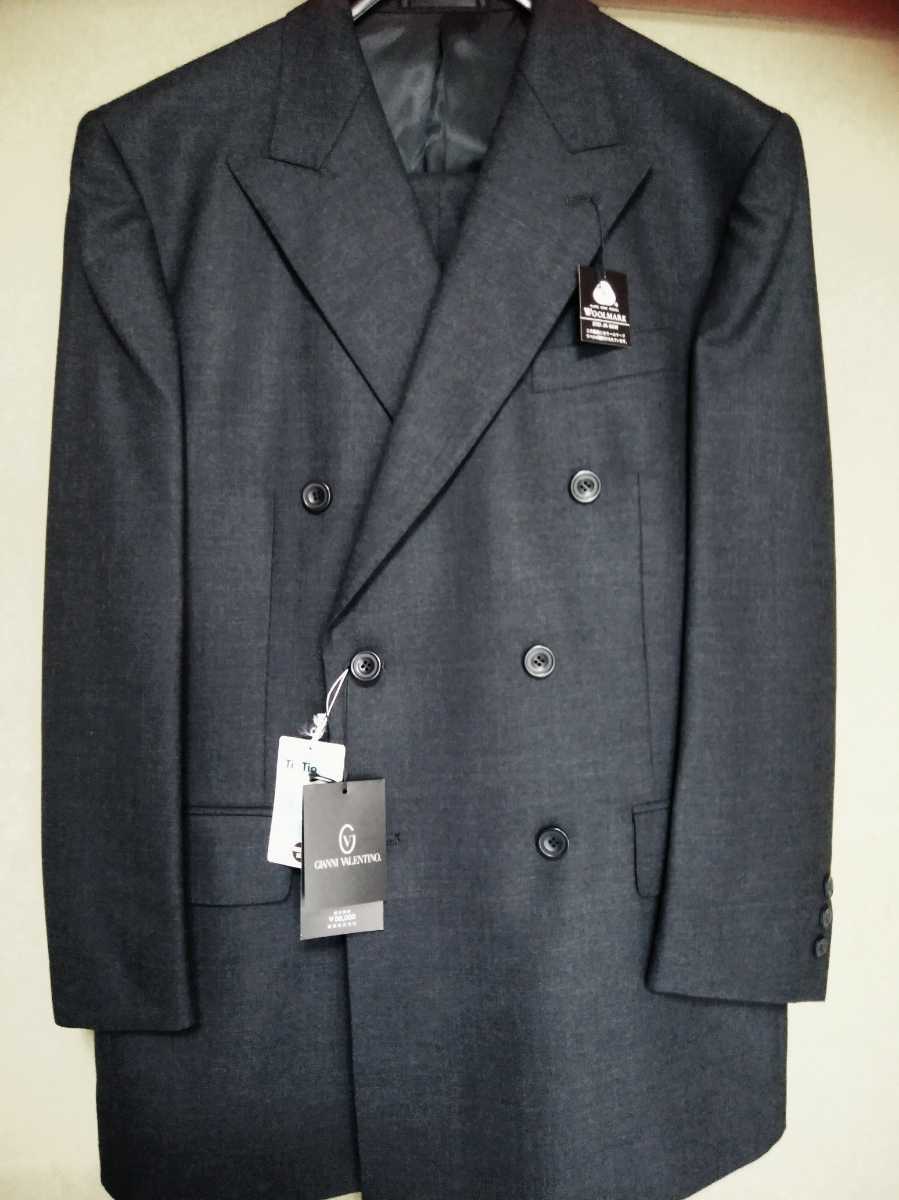 【新品】濃灰色　GIANNI VALENTINO　高級　ダブル　スーツ　63,800円（税込）92A5　 秋冬春