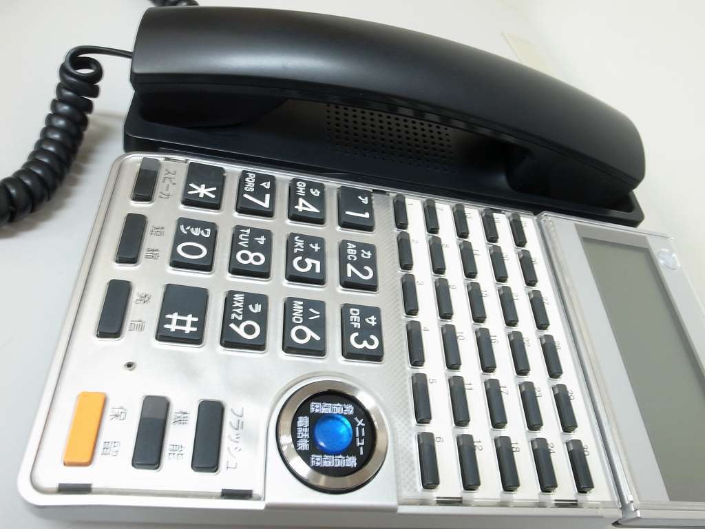 ■■saxa AGREA HM700　30ボタン多機能電話機　【TD625(K)】■■_画像2