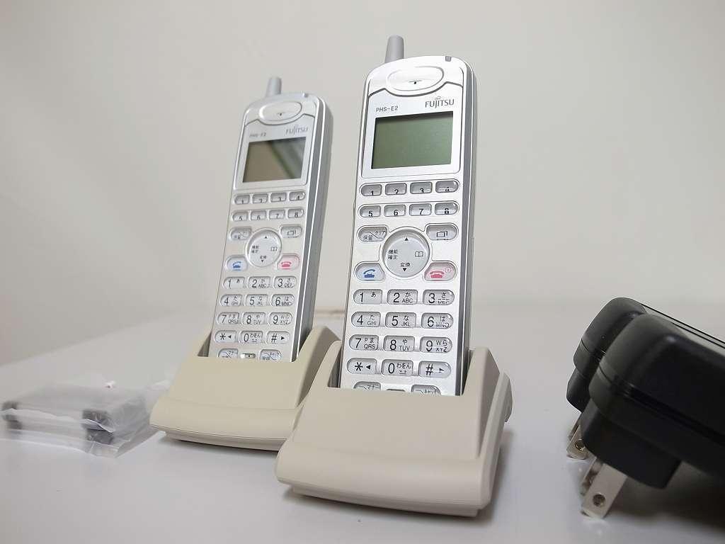 □【☆電池新調☆】FUJITSU D-station 構内PHS 【FC741E2E】 2台 □【☆電池新調☆】FUJITSU D-station 構内PHS 【FC741E2E】 2台