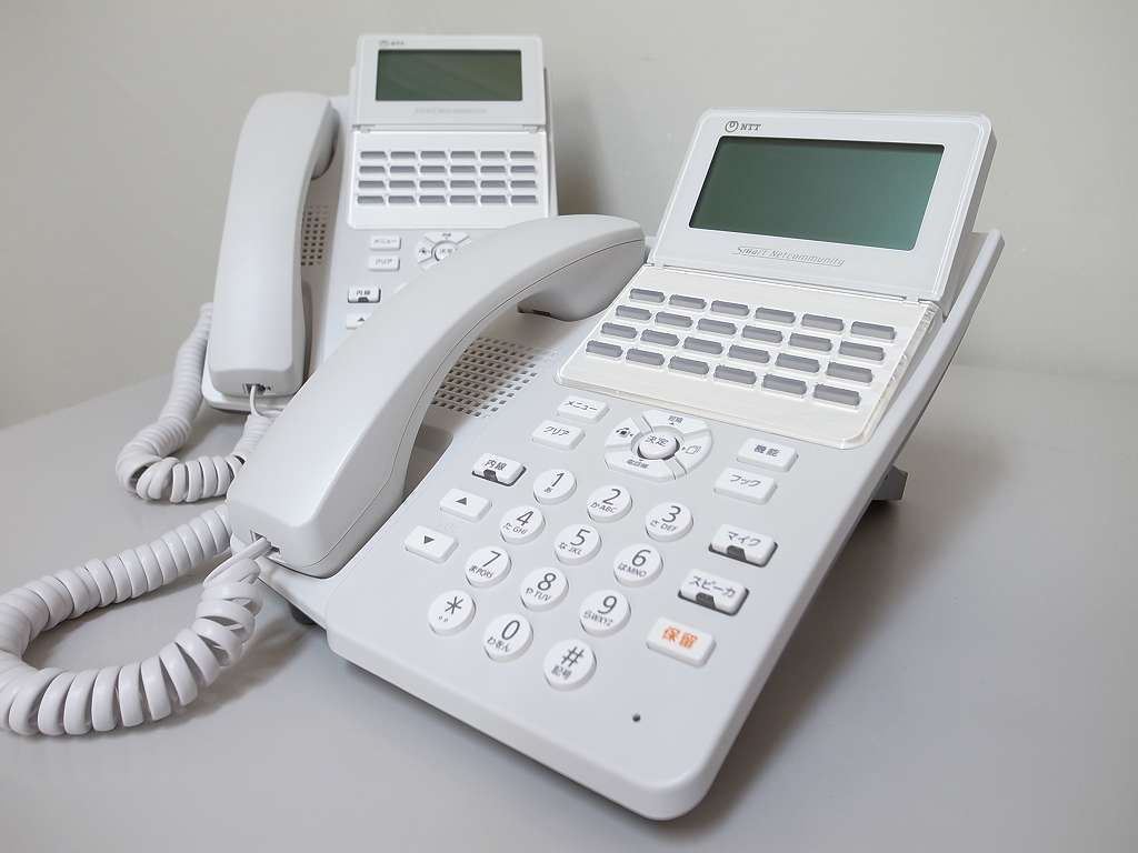 ■【☆16年製造☆】NTT αA1　スター24ボタン標準電話機　【A1-[24]STEL-[1][W]】　2台　(4)■