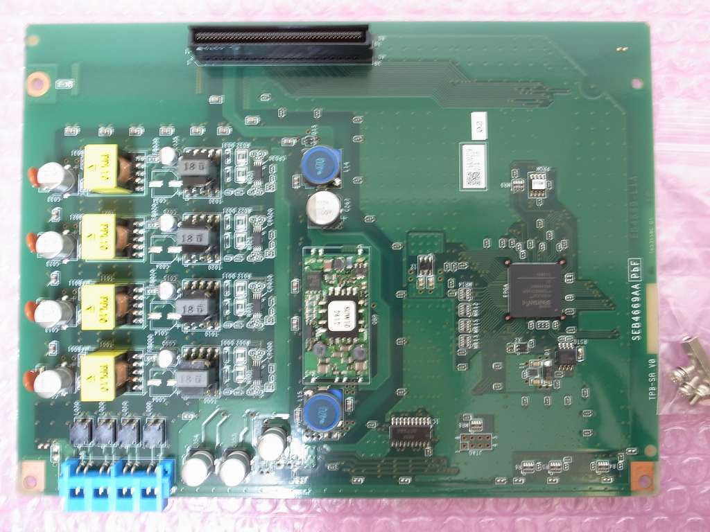 □日立 NETTOWER MX-01 4回路無線インターフェースユニット □日立 NETTOWER MX-01 4回路無線インターフェースユニット