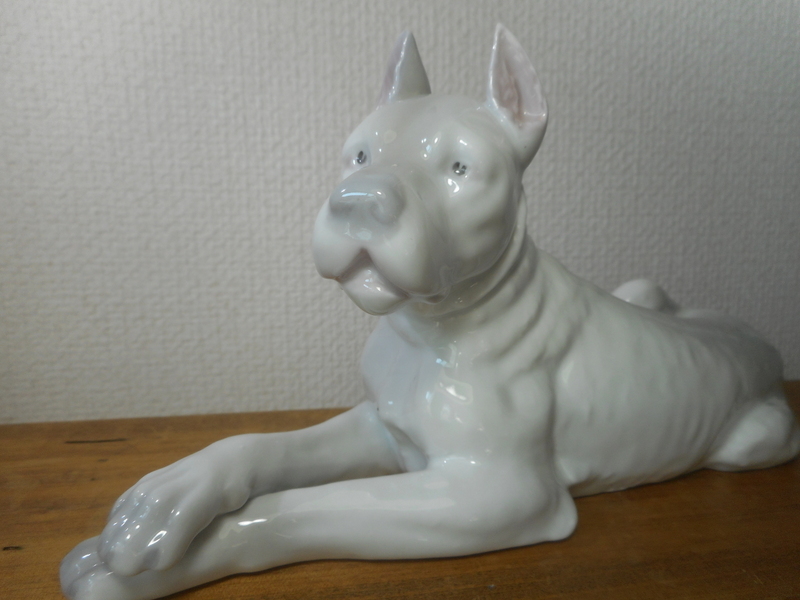 ドイツ　Gebruder Heubach　ホイバッハ社　犬　フィギュリン　陶器　フィギュア　アンティーク　グレートデン
