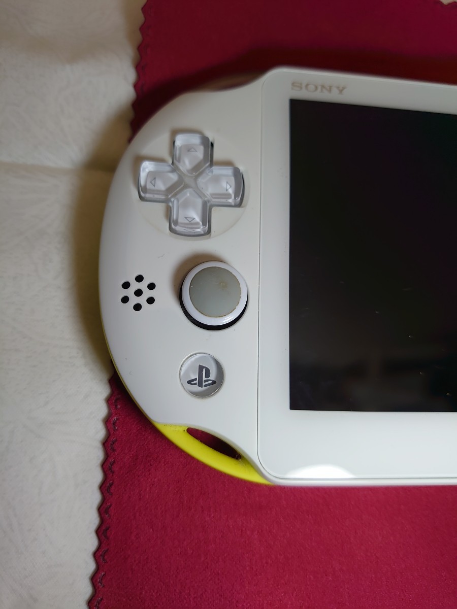 PS Vita PCH-2000 SONY ライムグリーン ホワイト