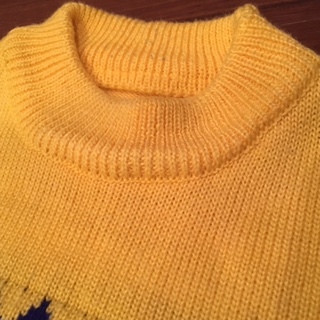 【古着】ハイネックセーター　size/ 130くらい　レトロ　ニット_襟はモックネックになります