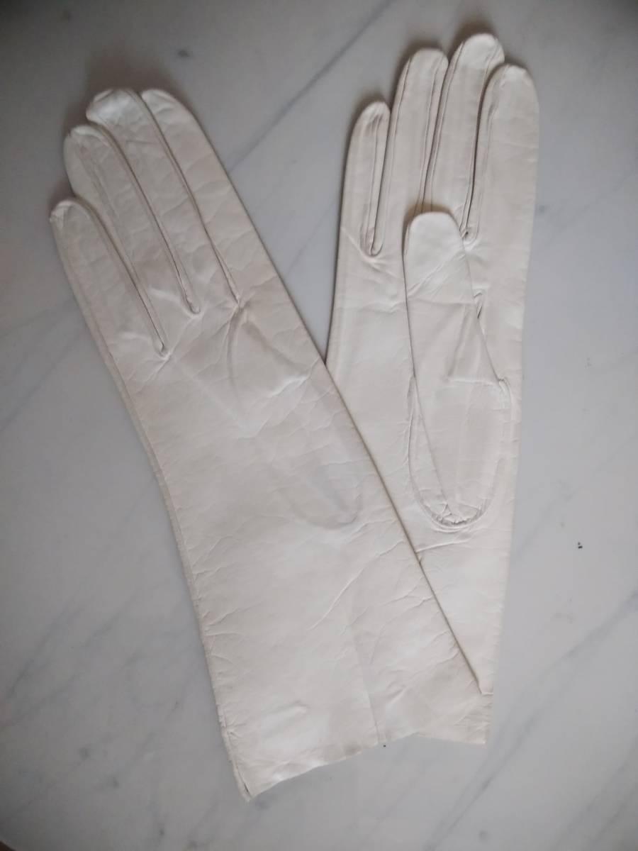 フランス製 レディース白革手袋 定価3万円(皮革、レザー)｜売買された 
