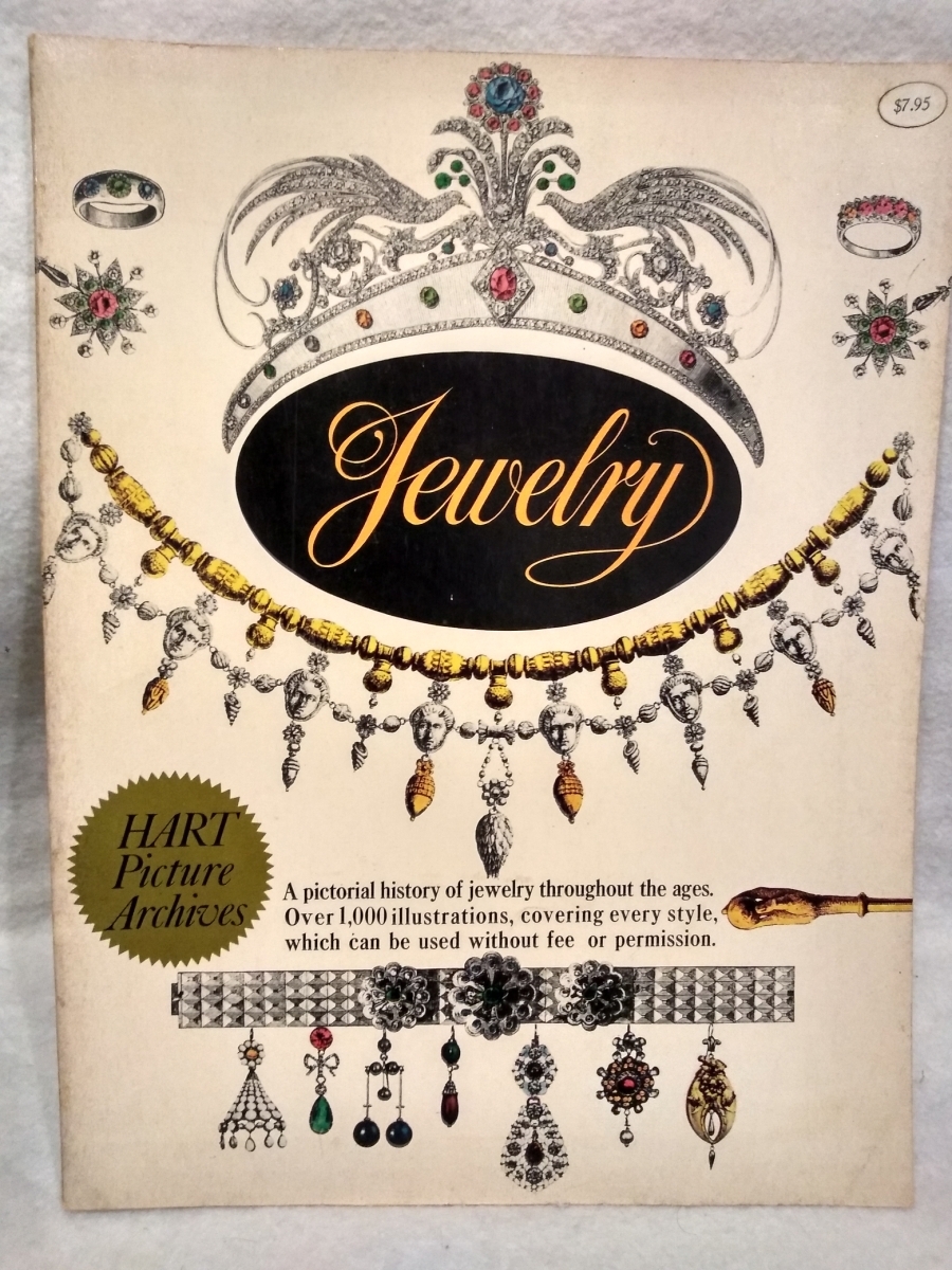 Jewelry (Hart picture archives) Paperback ? 1 Jan. 1977 by Harold H.. Nancy Goldberg Hart (Author) 144ページ Y-XL-20-SMB-LP_画像1