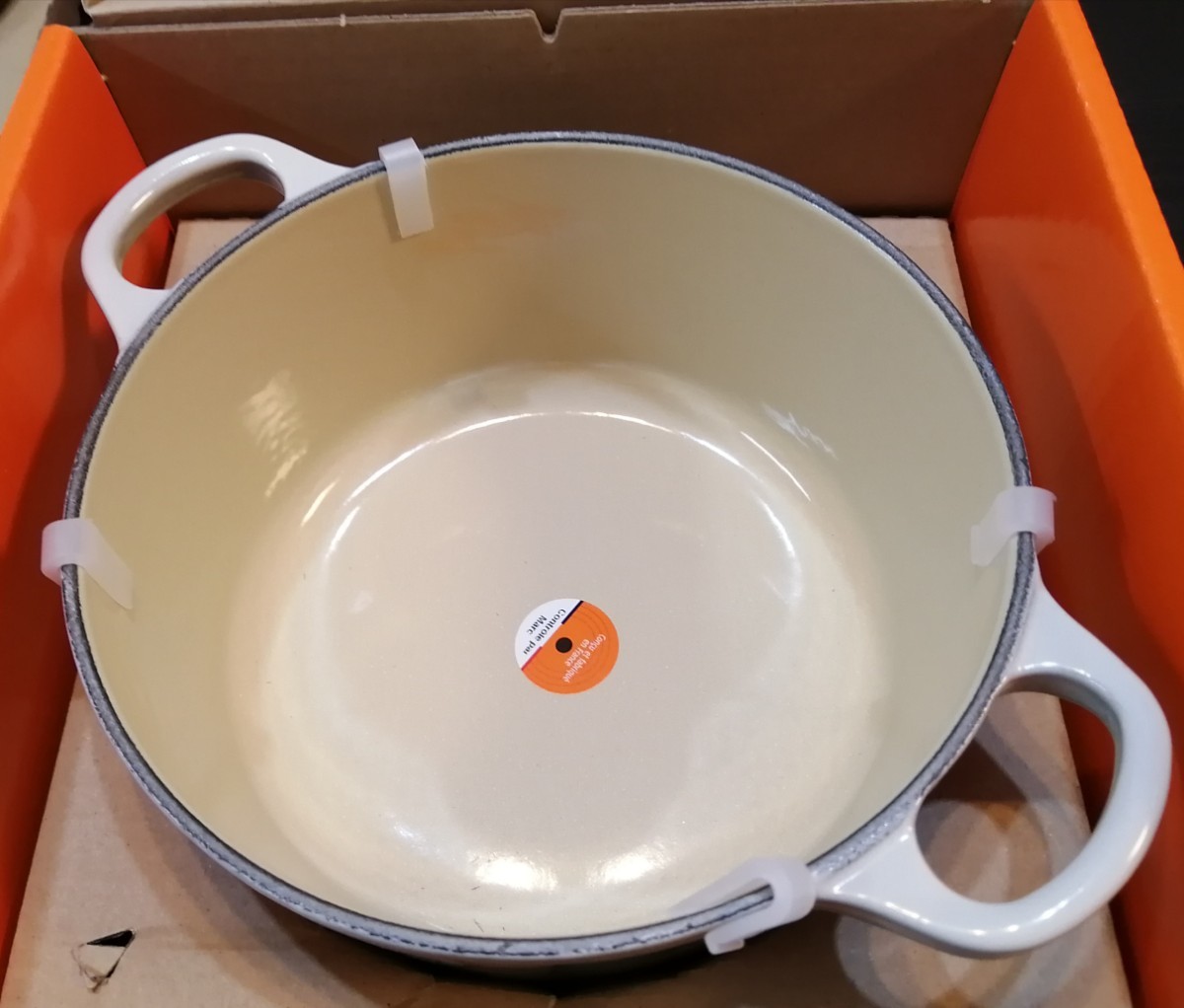 廃盤 ル・クルーゼ ココットロンド 18cm ナツメグ|Yahoo!フリマ 廃盤 ル・クルーゼ ココットロンド 18cm ナツメグ|Yahoo!フリマ