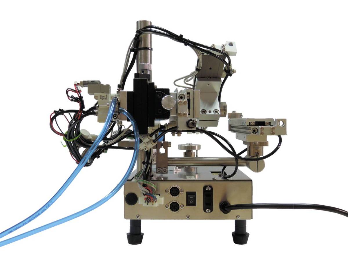 ☆動作確認済み☆ Nidec ADS7100 塗布機 PDM3000付属/ 日本電産 ☆動作確認済み☆ Nidec ADS7100 塗布機 PDM3000付属/ 日本電産