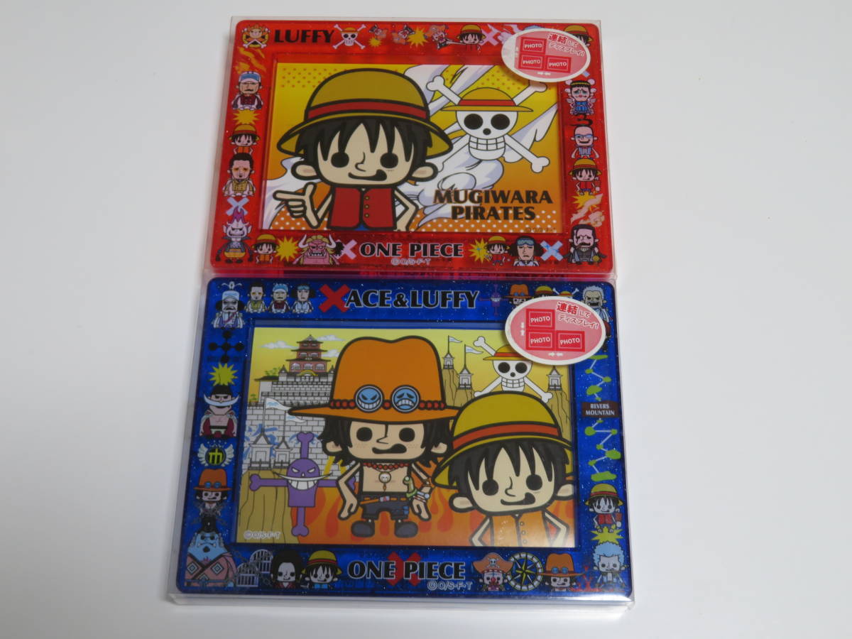 【送料無料】ワンピース　ONE PIECE　写真立て　フォトフレーム まとめて２個