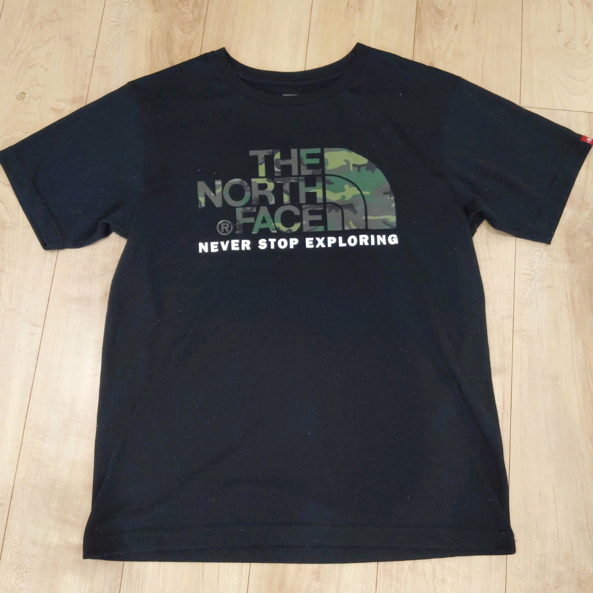 ノースフェイス THE NORTH FACE Tシャツ カモフラ柄