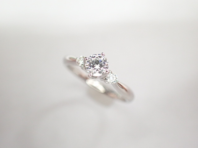 美品 タサキ 田崎真珠 Pt950 メインダイヤ0.25ct(G-VS1-3EX) 他ダイヤ