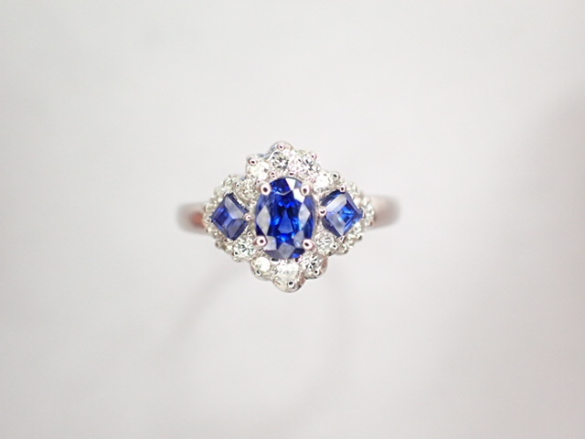 美品 Pt900 サファイア計0.72ct ダイヤ計0.25ct デザイン リング 指輪