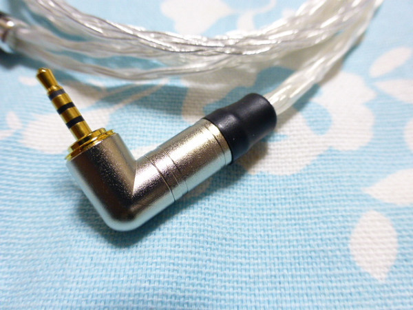 2.5mm4極 L字 → RCA ×2 (抵抗入) ライン 入力 6N純銀撚り 2.5mm4極 L字 → RCA ×2 (抵抗入) ライン 入力 6N純銀撚り