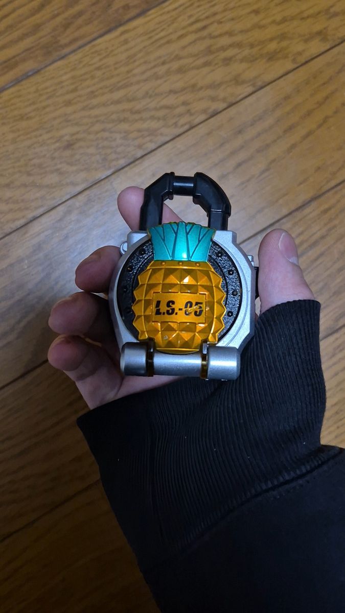 仮面ライダー鎧武 ロックシード LS-05 パインロックシード
