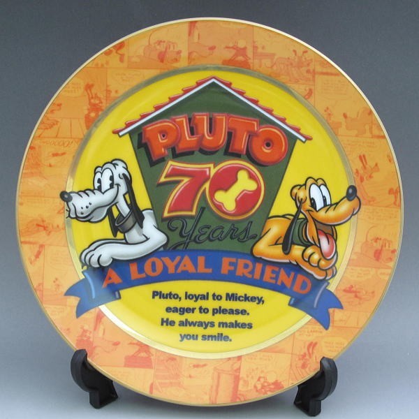  Disney Pluto 70 anniversary plate Disney store 2000 year made in Japan ceramics made box equipped new goods 