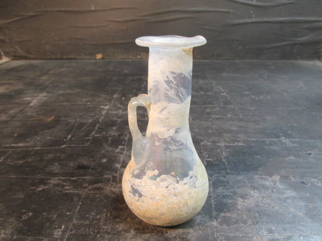 ペルシャ アンティークガラス 手吹 手付小瓶 銀化肌 木箱