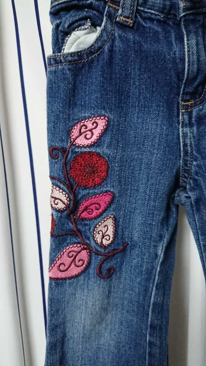 (約90cmサイズ) オールドネイビー フォークロア調 キッズ用刺繍入り ジーンズ 子供用 デニム 女児用 デニムパンツ OLD Navy_画像3