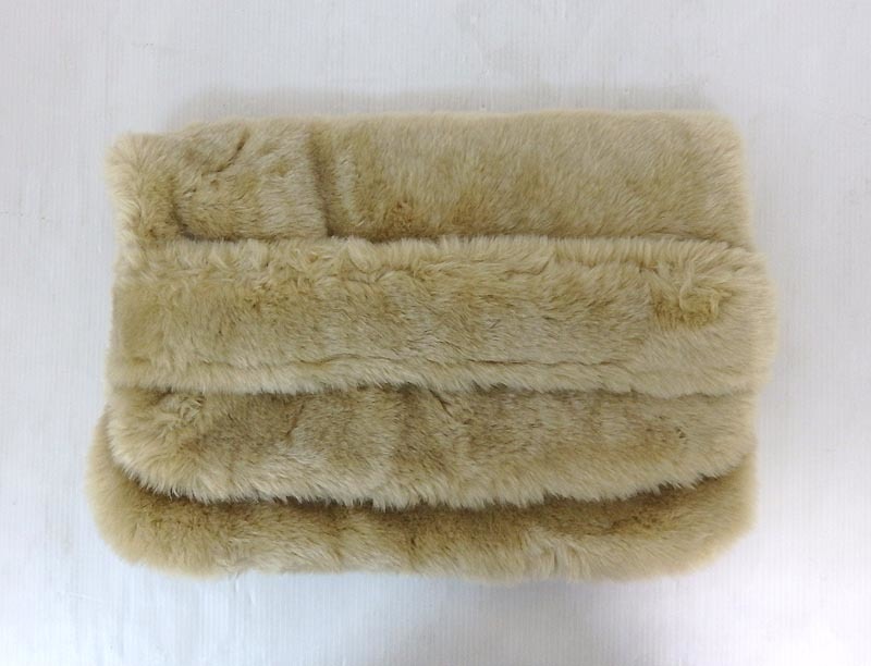 Tara Jarmonta radio-controller .-mon fake fur clutch bag lady's bag 