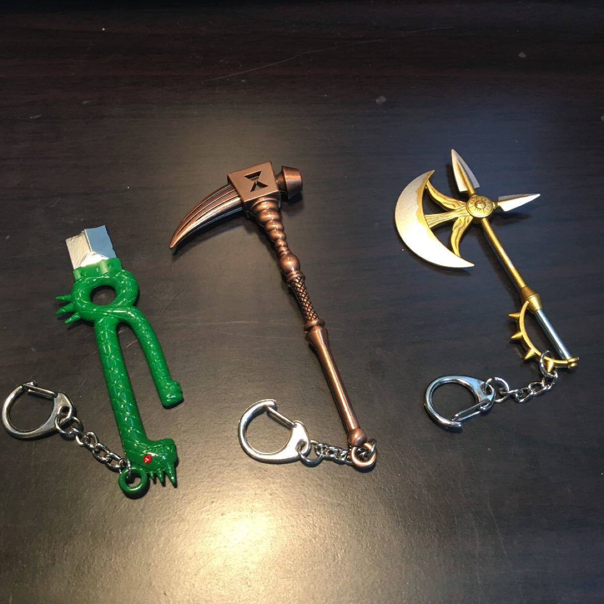Paypayフリマ 七つの大罪 武器 キーホルダー 3点セット