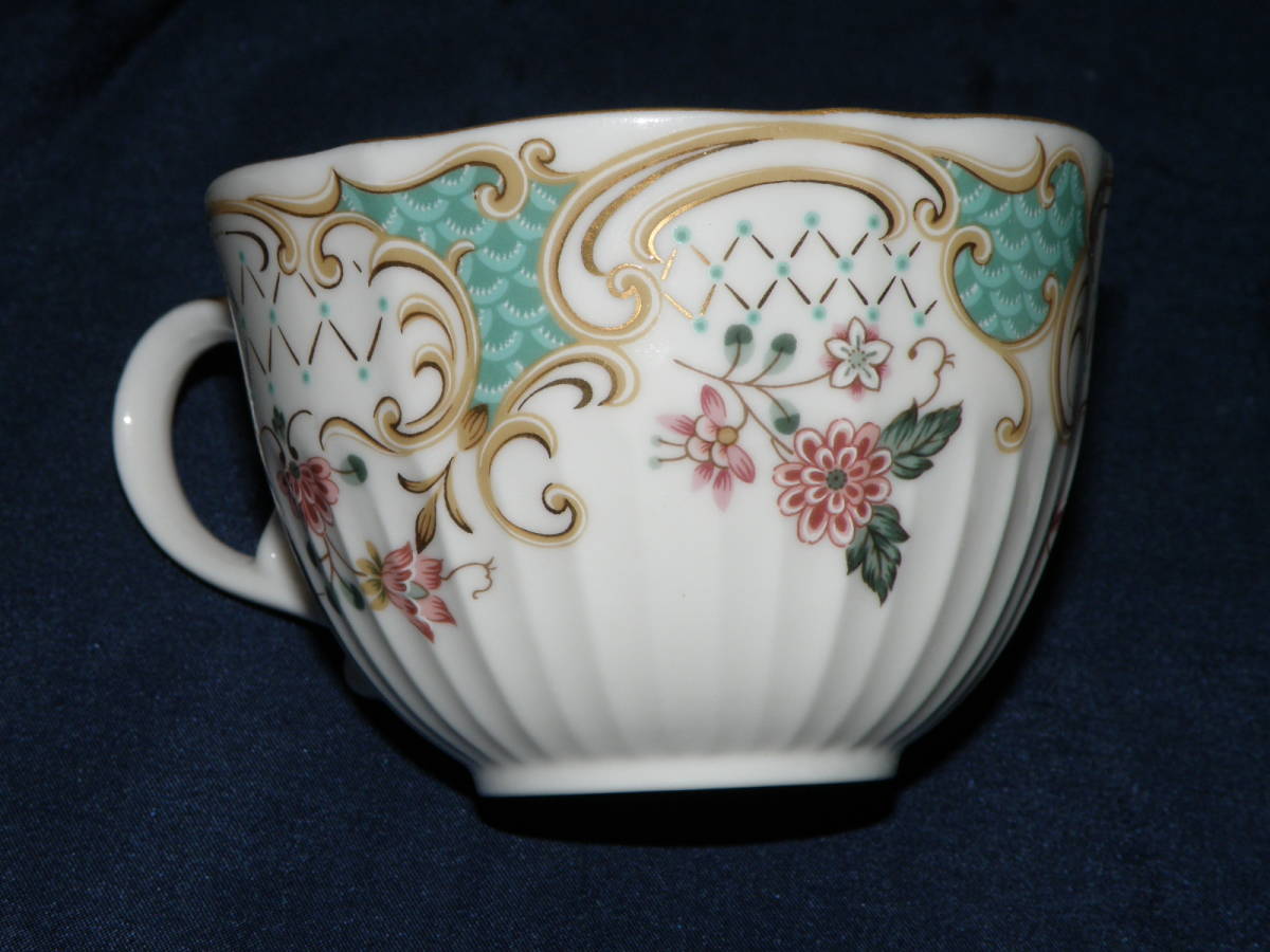 即決】 GOLDEN CHINA BY KEITO JAPAN カップ&ソーサー5客セット 即決】 GOLDEN CHINA BY KEITO JAPAN カップ&ソーサー5客セット