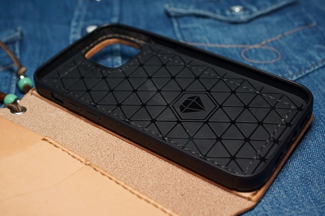 iPhone14ケース(14pro・proMAX・14Plus用の製作も可) 手縫い iPhone14ケース(14pro・proMAX・14Plus用の製作も可) 手縫い