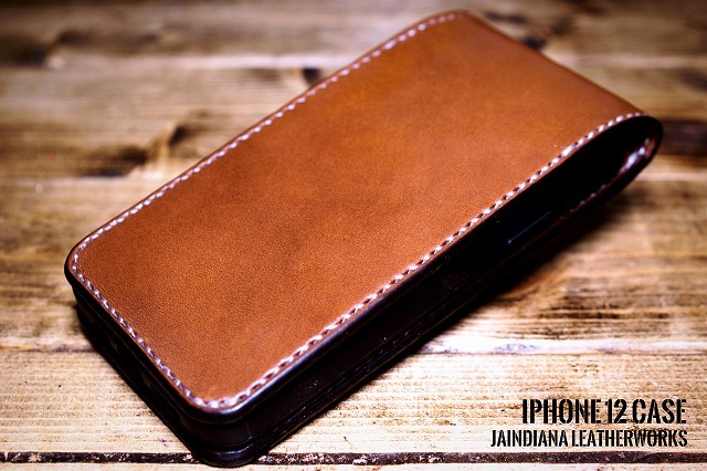  hand made / saddle leather iPhone 12 case simple Brown 