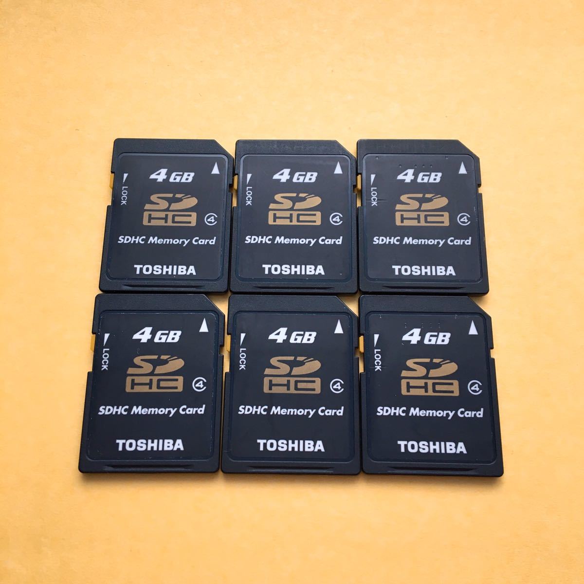 【SALE／87%OFF】 超激安 TOSHIBA 4GB デジカメSDカード メモリーカード 4G 黒 gnusolaris.org gnusolaris.org