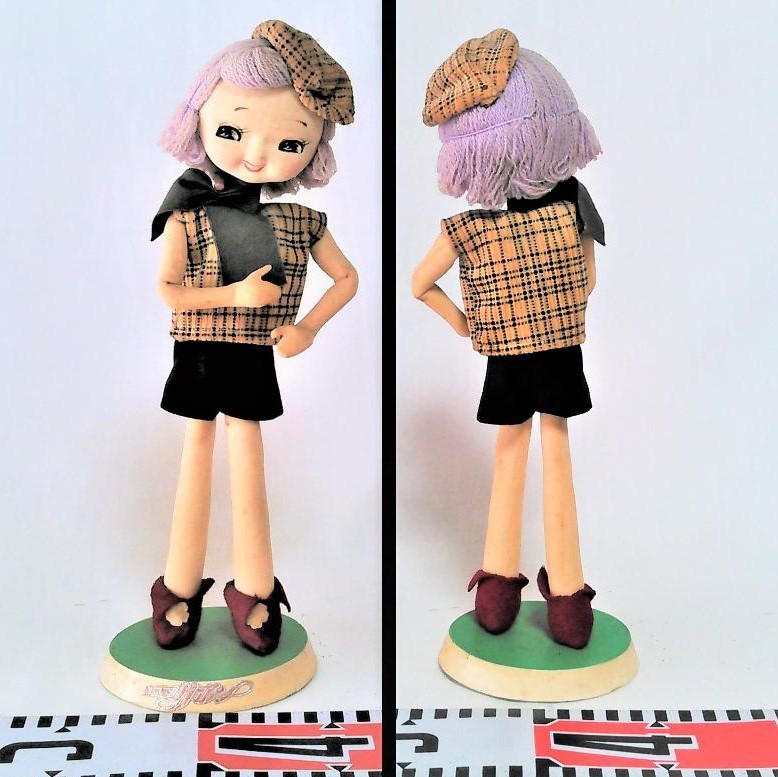 売れ筋ランキングも ◎昭和の人形《ベレ-帽を被ったポ-ズ人形》(SUKIYOリボンの銘有)〈ケ-ス無・中古〉◎ その他