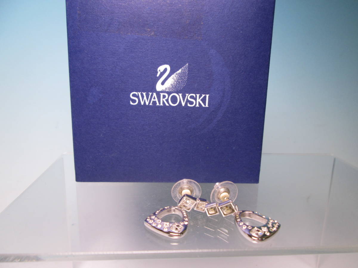 ☆スワロフスキー Swarovski 揺れるクリスタルピアス 保証書・共ケース付 正規品_画像2