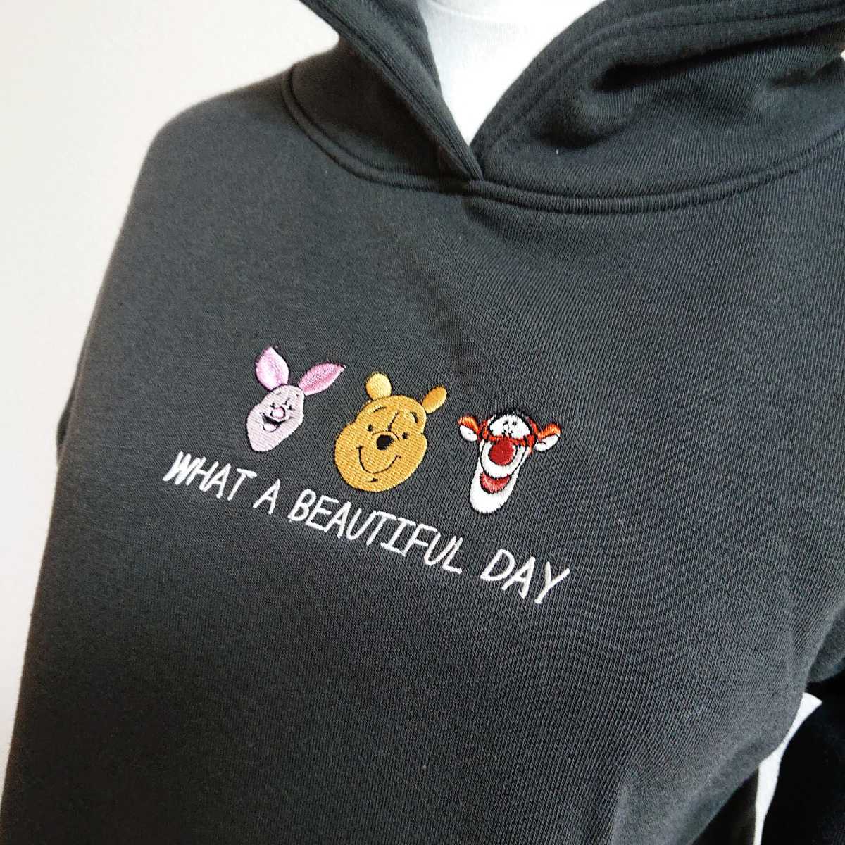 Paypayフリマ 新品 ディズニー Disney プーさん 裏起毛パーカー Lサイズ キャラクター ピグレット ティガー ダークグレー Paypayフリマ 新品 ディズニー Disney プーさん 裏起毛パーカー Lサイズ キャラクター ピグレット ティガー ダークグレー