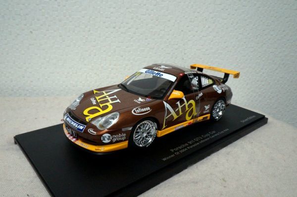 オートアート ポルシェ 911 GT3 Cup Car 1/18 ミニカー
